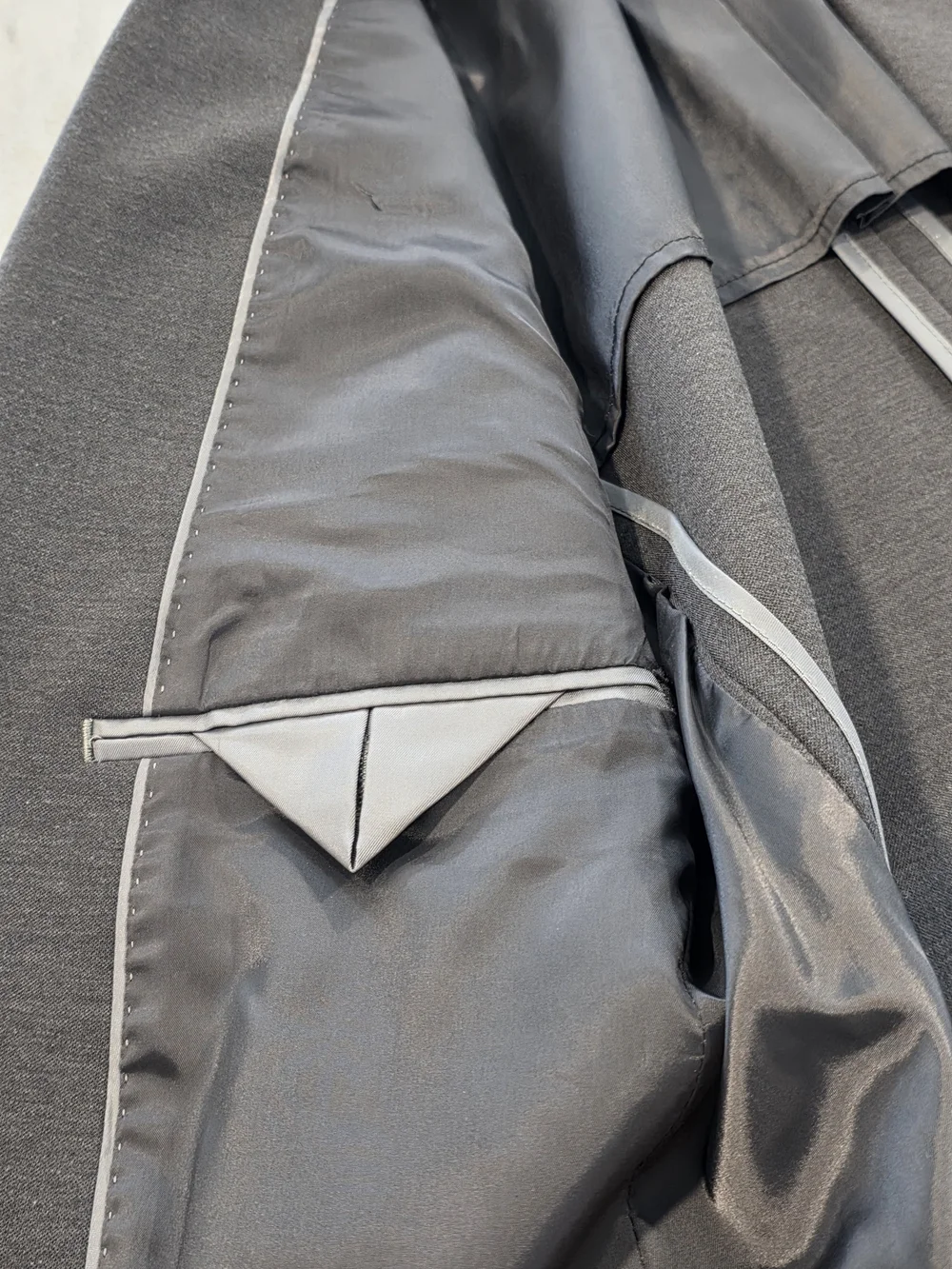 40R Men's 1670 by Hudson's Bay Unstructured Blazer Dark Gray 2 Button Sport Coat